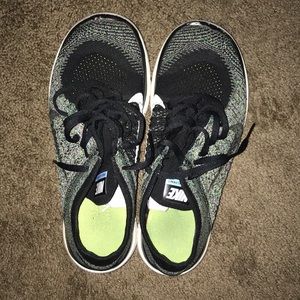 Nike women’s Free 4.0 Flyknit, size 7.5